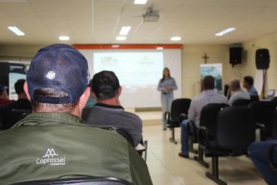Coprossel e ICL realizam evento com foco em NutriÃ§Ã£o e Fisiologia de Plantas